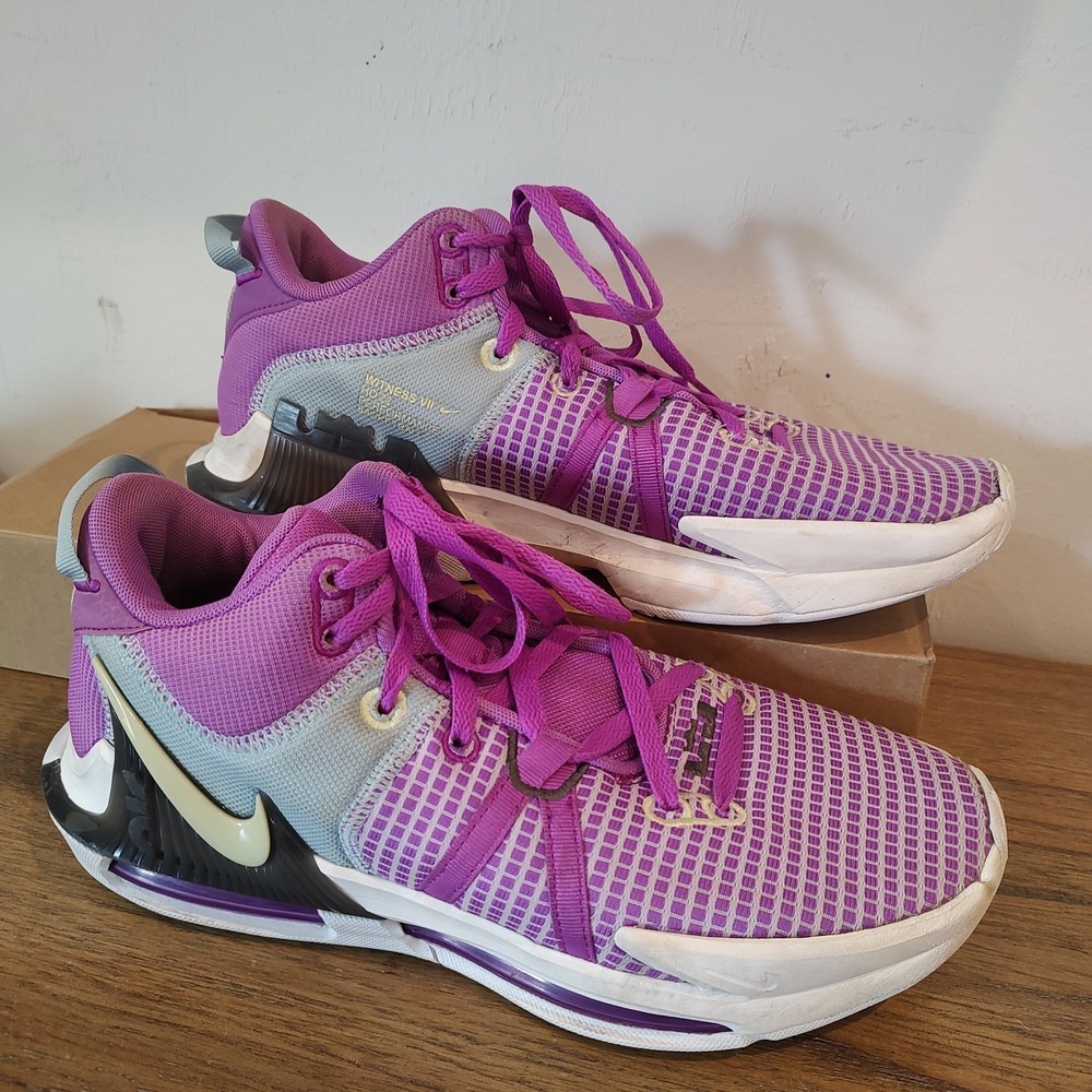 Nike LeBron Witness VII 7 Fuchsia Dream Purple Basketball DM1123-500 Men Sz 10.5